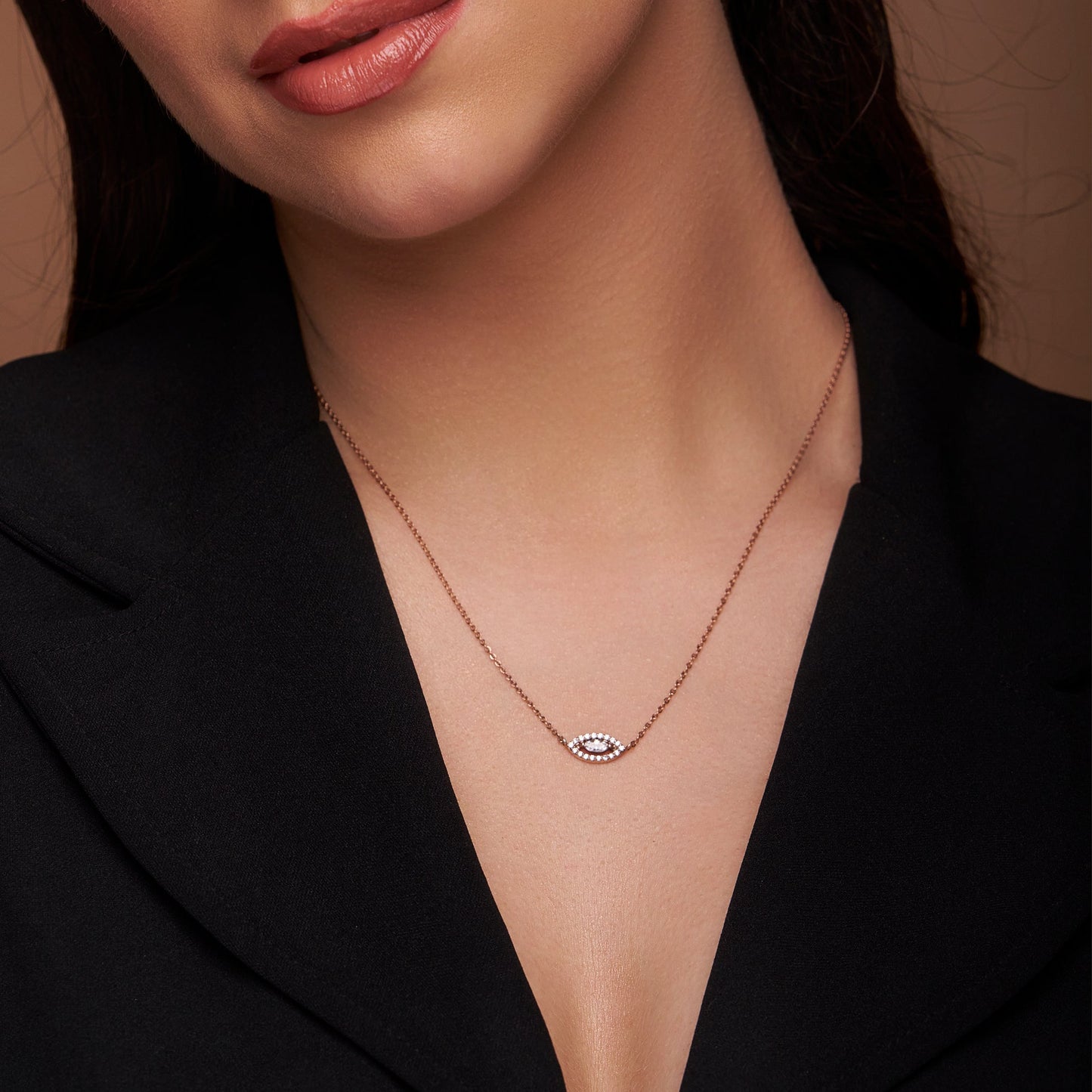 Eye-Catching Diamond Necklace