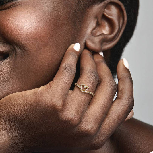 Pave Heart V-Band Ring