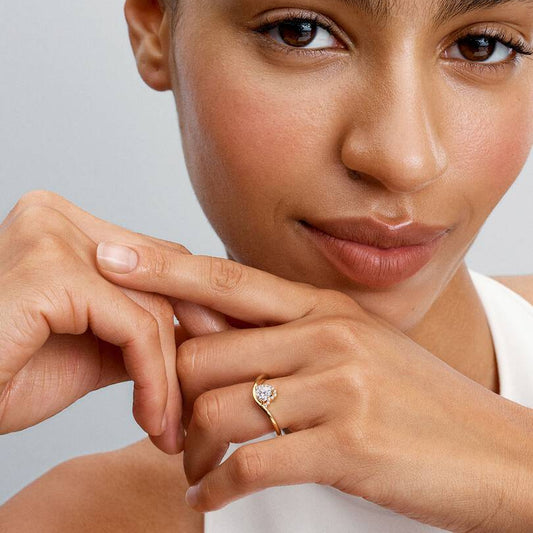 Curved Halo Heart Ring