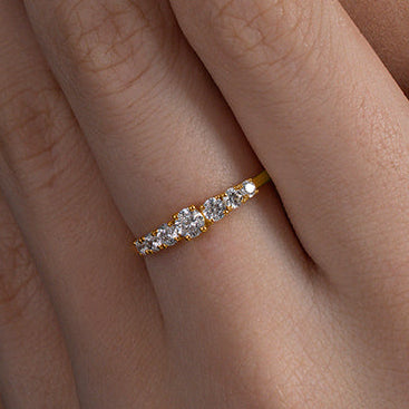 Graduated Stone Ring