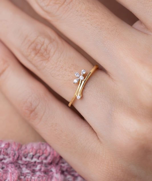 Luxe Leaflet Diamond Ring