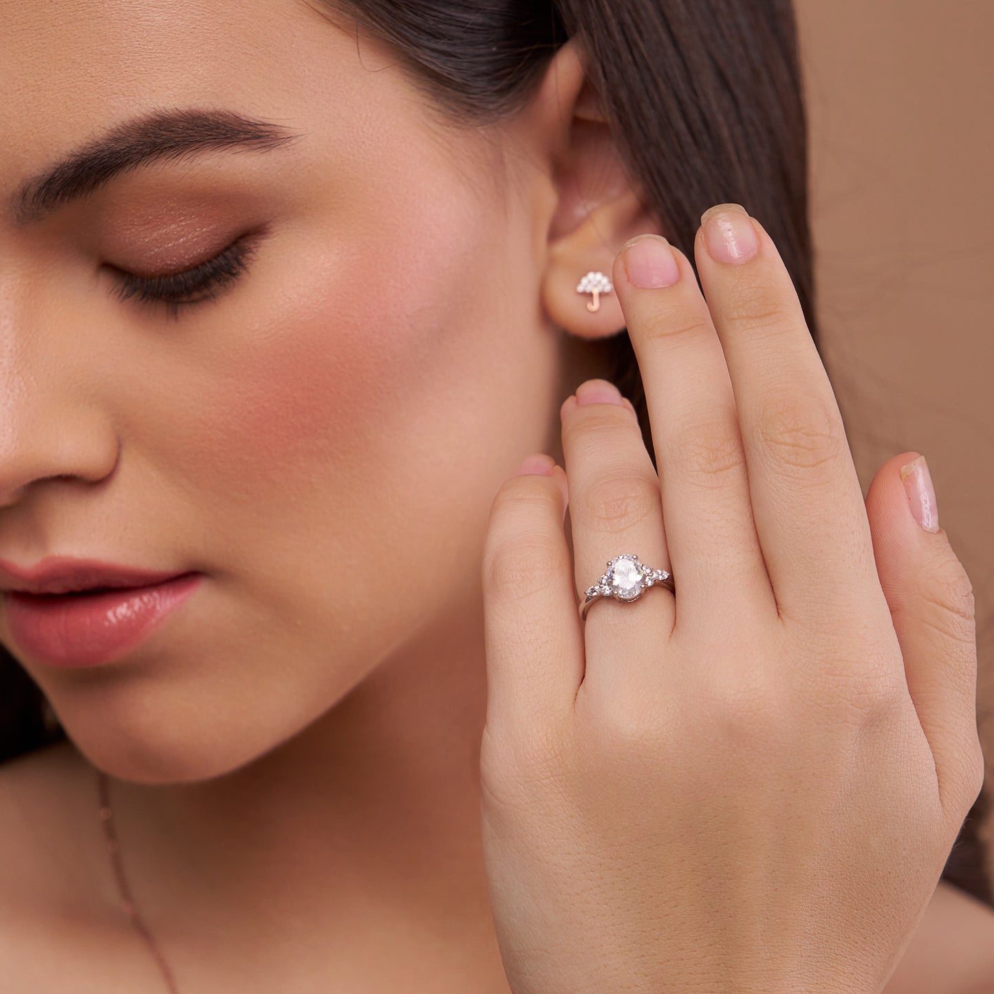 Oval Diamond Solitaire Ring - KYMEE