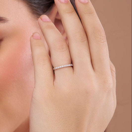 Minimalist Diamond Band - KYMEE