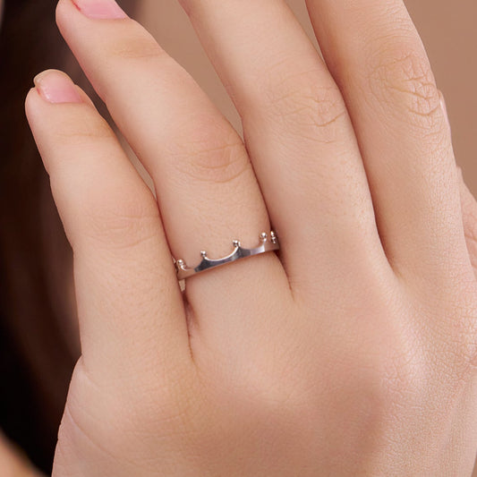 Crown Style Stackable Ring - KYMEE