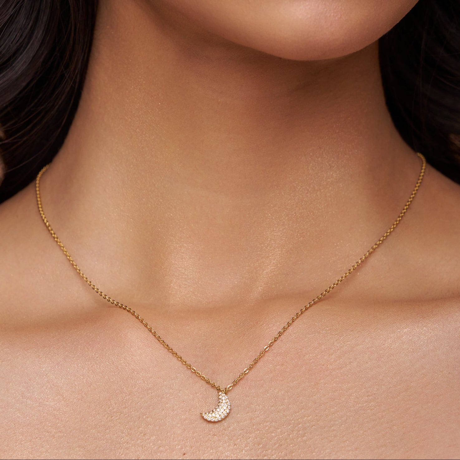 Sparkle Moon Pendant Necklace - KYMEE