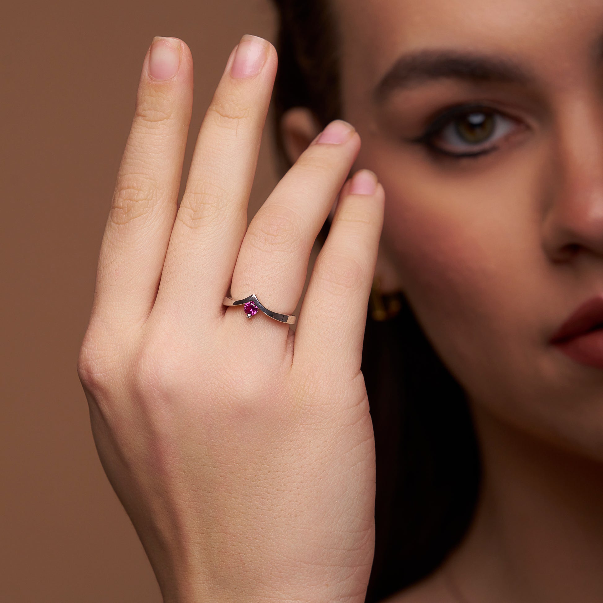 V-Shaped Single Diamond Ring - KYMEE