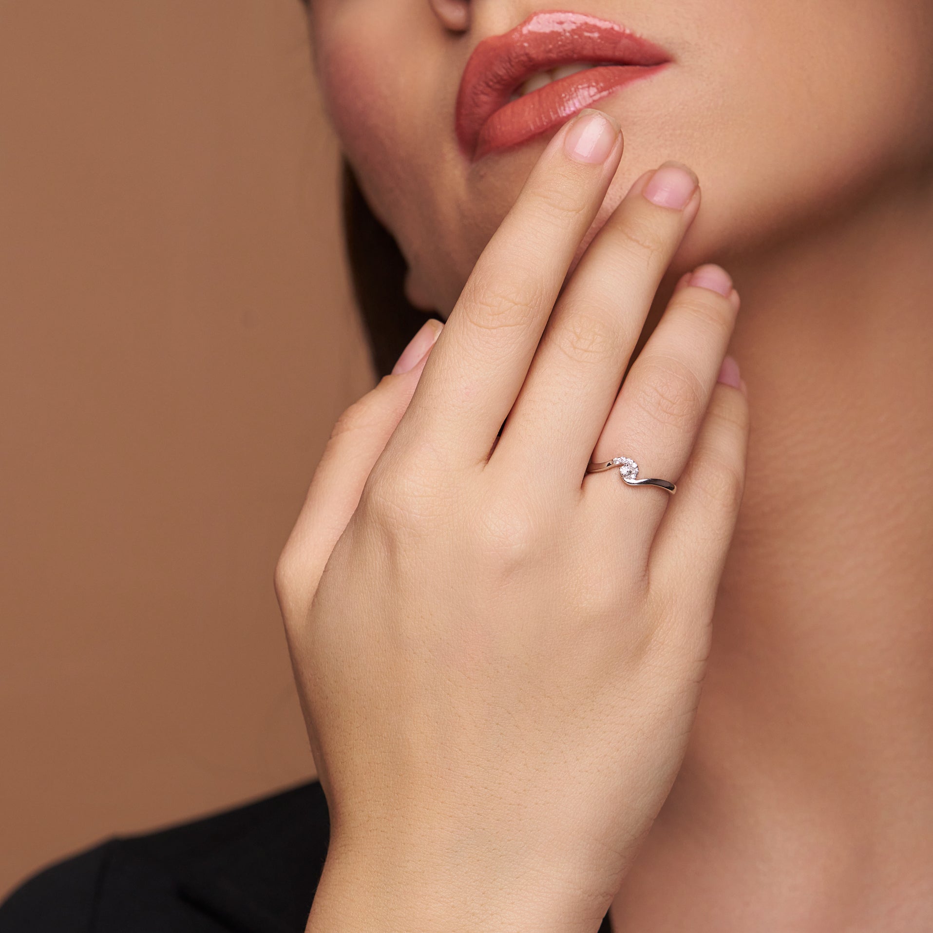 Wave Shape Diamond Ring - KYMEE