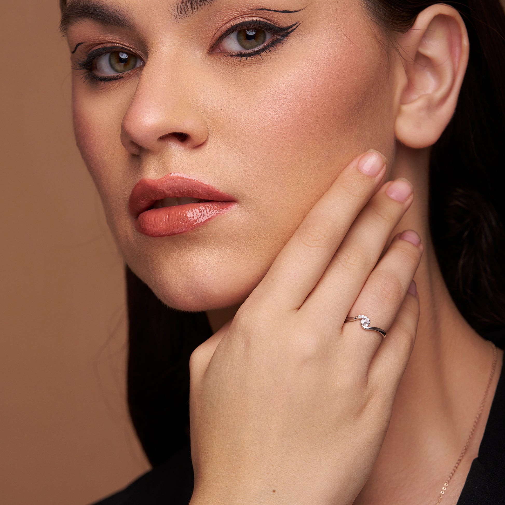 Wave Shape Diamond Ring - KYMEE