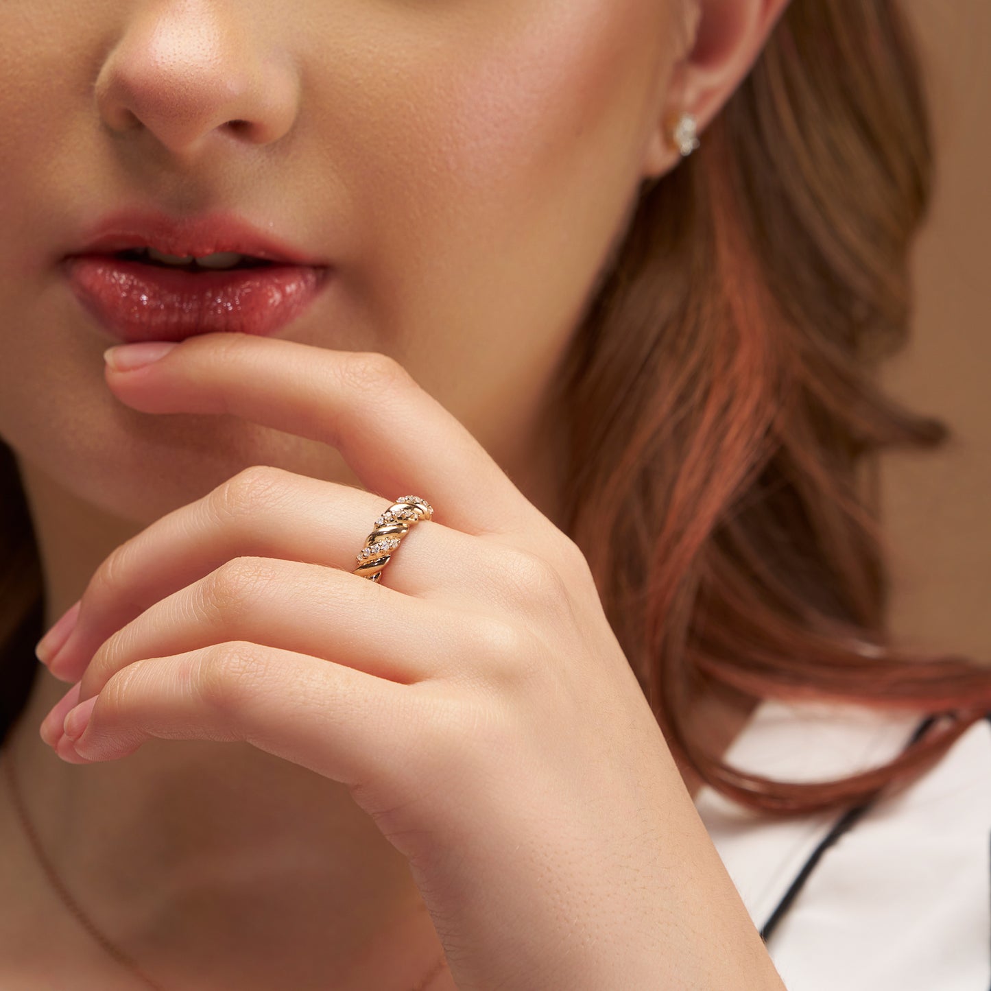 Sparkling Diamond Twisted Ring - KYMEE