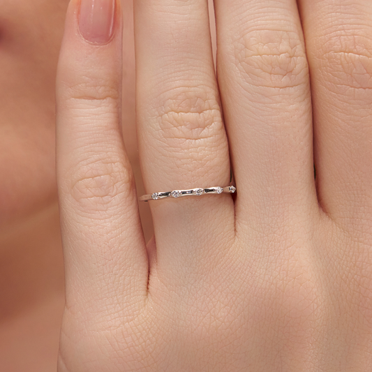 Minimalist Diamond Dot Ring - KYMEE