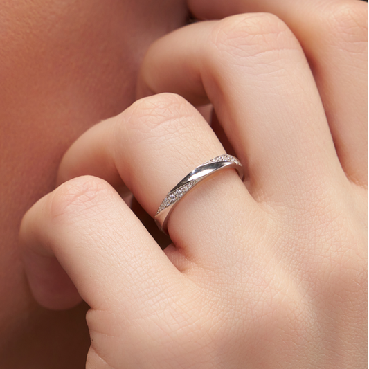 Twisted Diamond Band - KYMEE