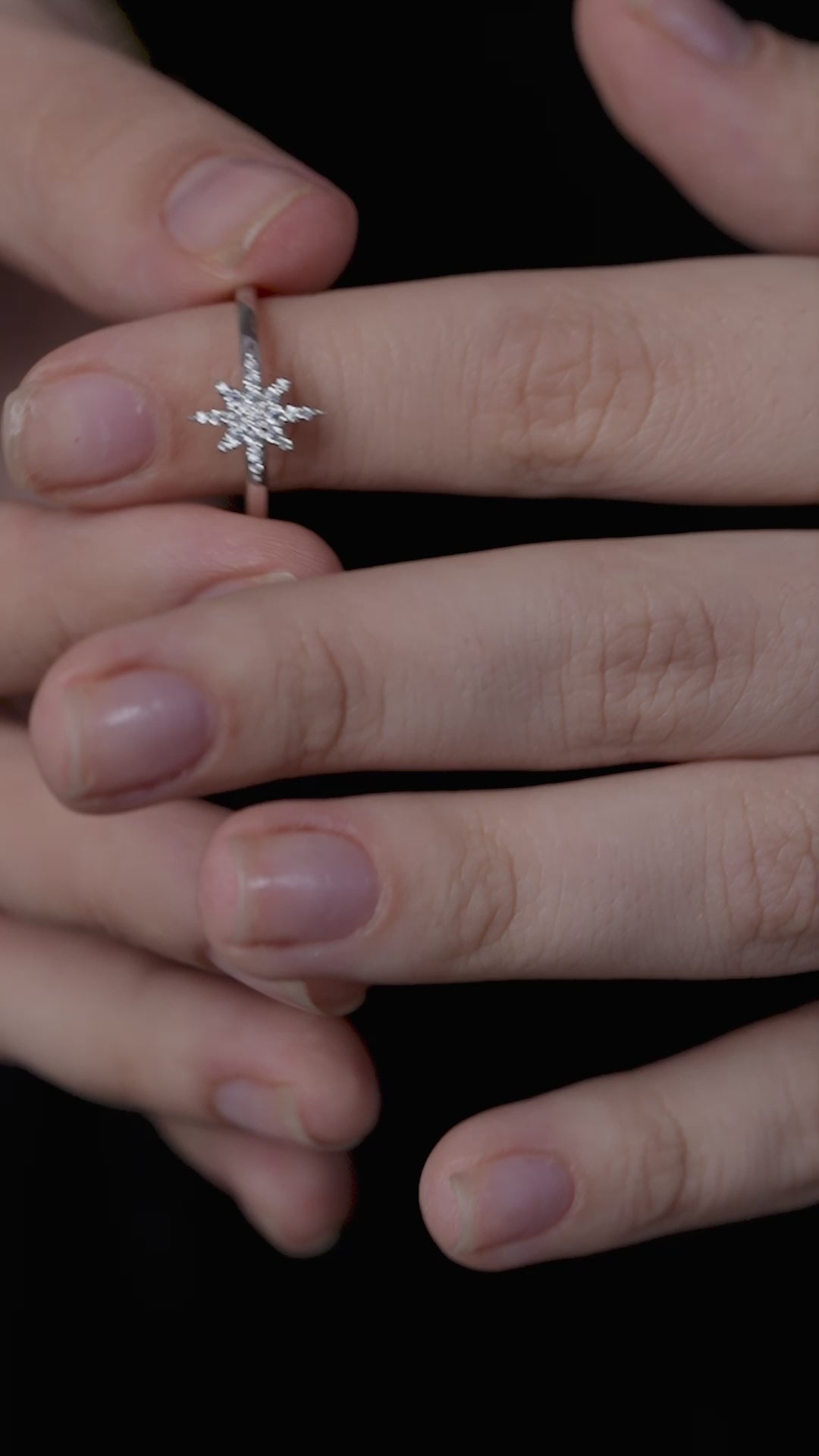 Sparkling Star Design Diamond Ring