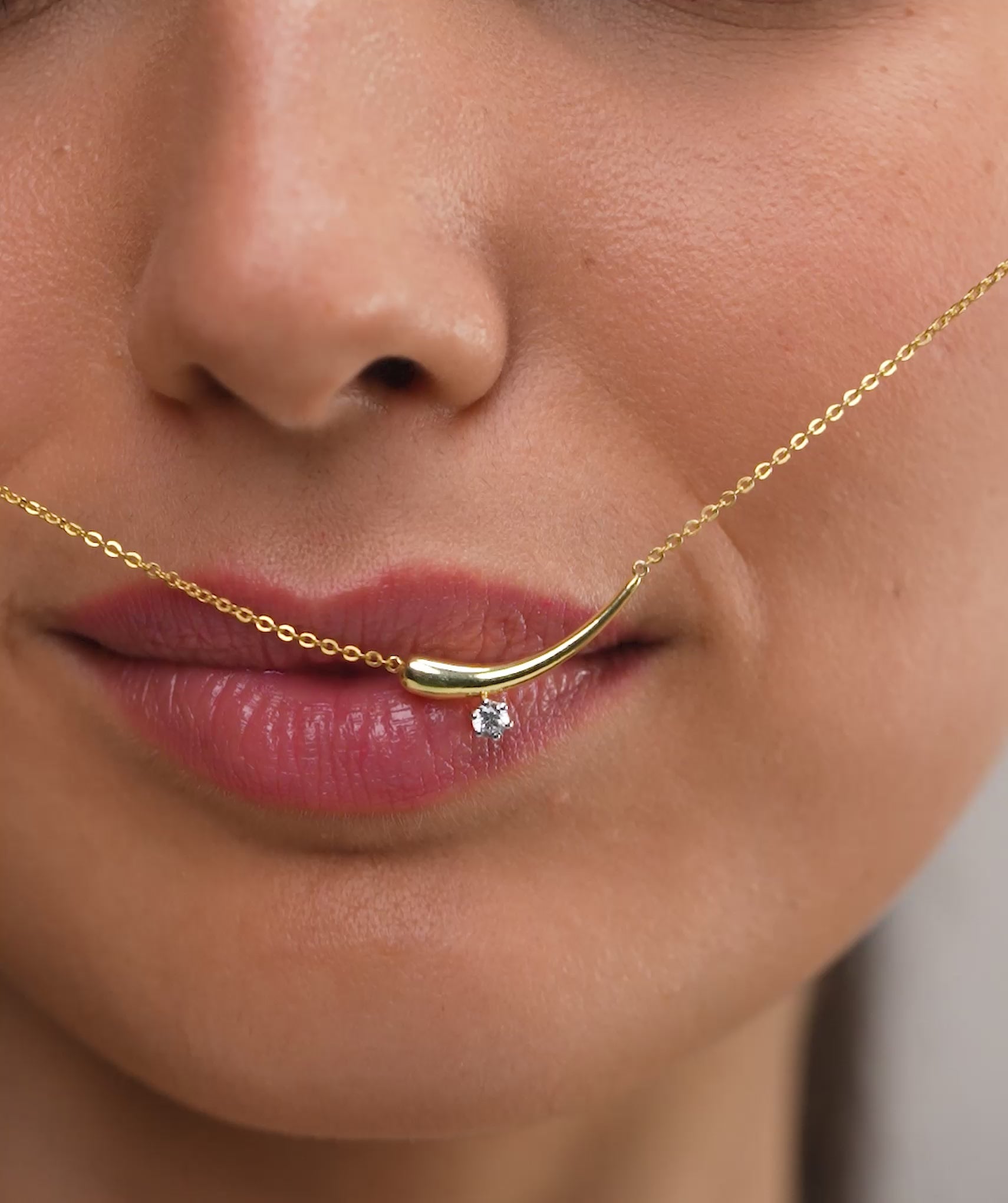 Curve Diamond Necklace