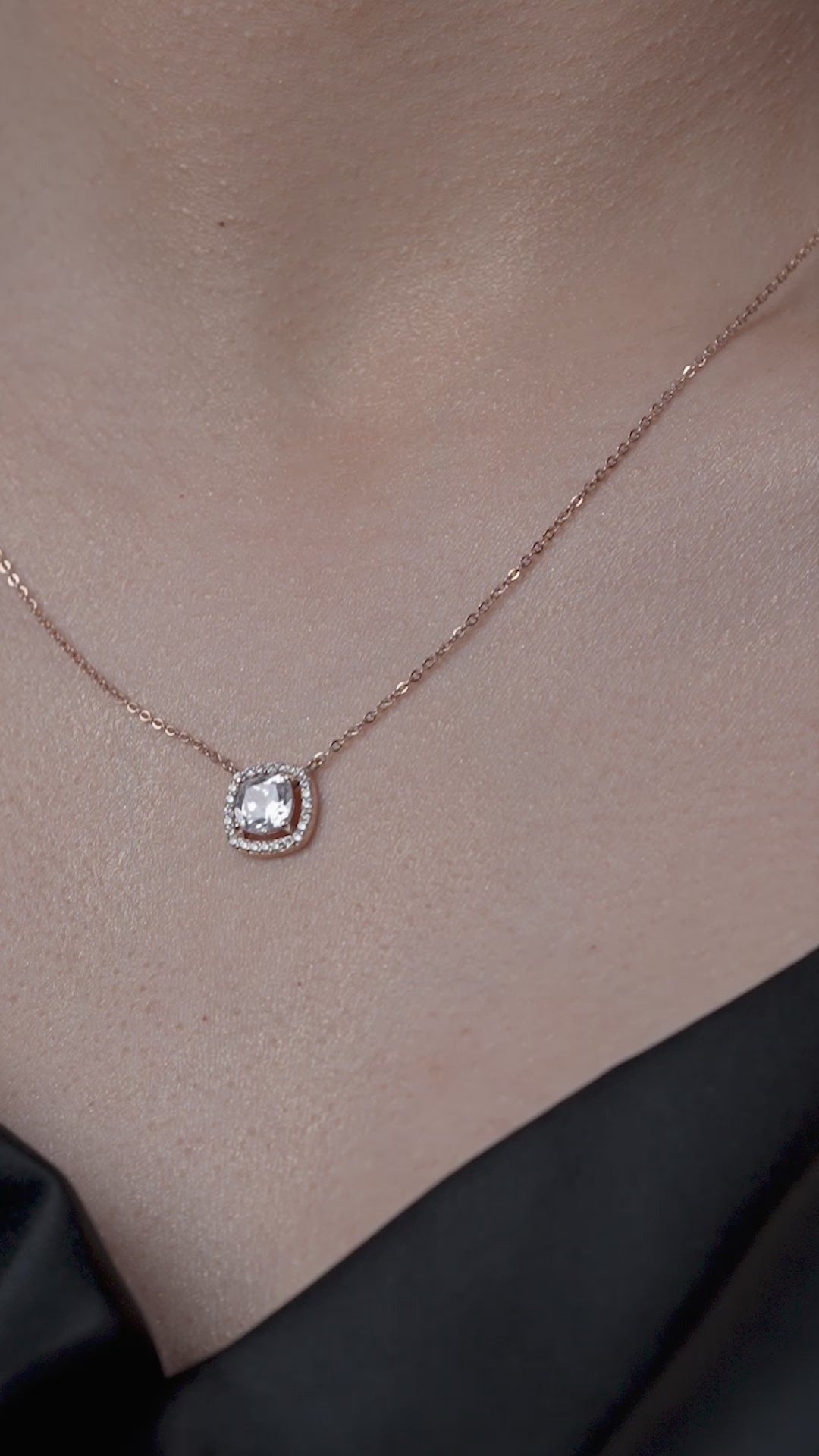 Halo Setting Pendant Necklace