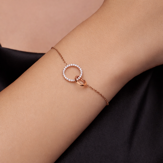 Interlocking Pavé Circle Bracelet