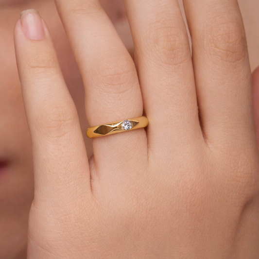 Geometric Facet Solitaire Ring
