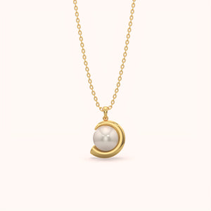Trendy Pearl Necklace