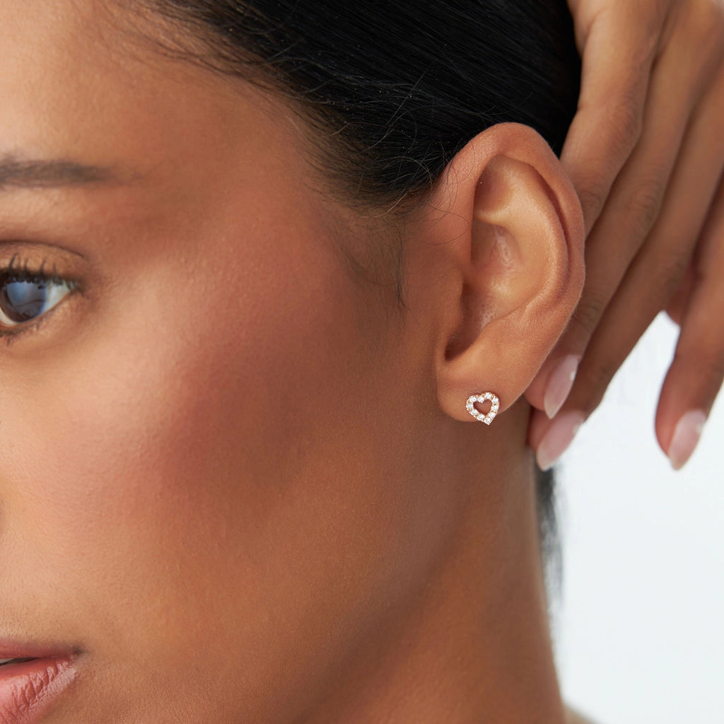 Sparkling Heart Stud Earring