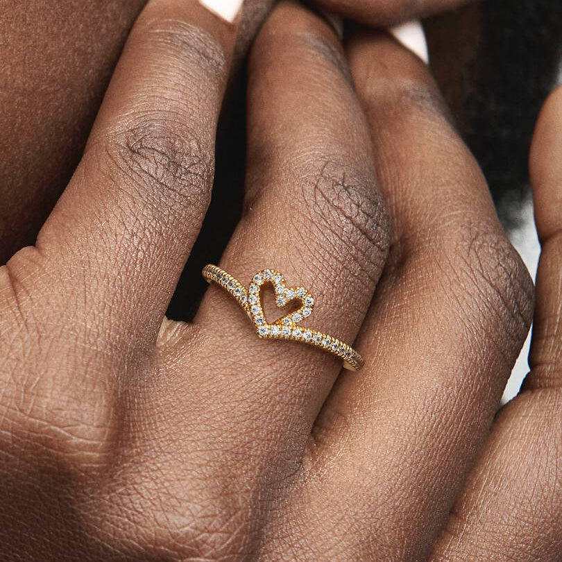 Pave Heart V-Band Ring