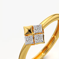 Mini Clover Cluster Ring