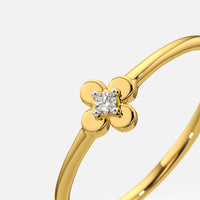 Tiny Daisy Solitaire Ring