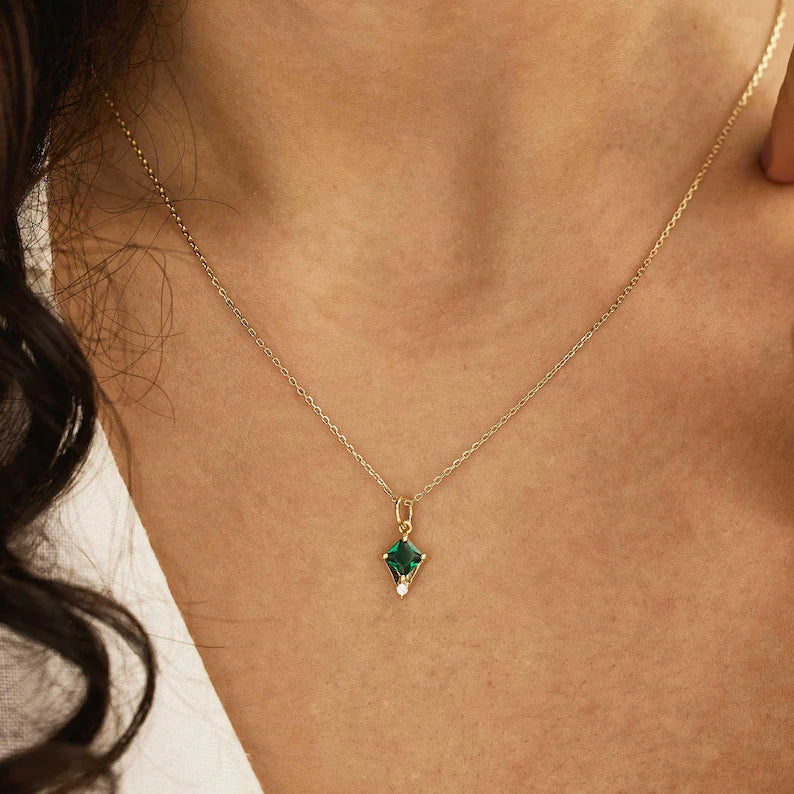 Kite Shape Art Deco Pendant Necklace