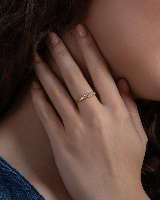 Graduated Stone Ring