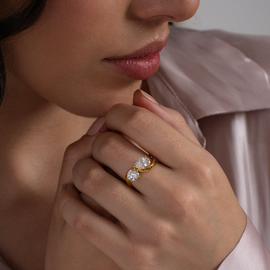 Pear and Round Toi Et Moi Ring