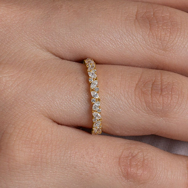 Sparkling Eternity Band