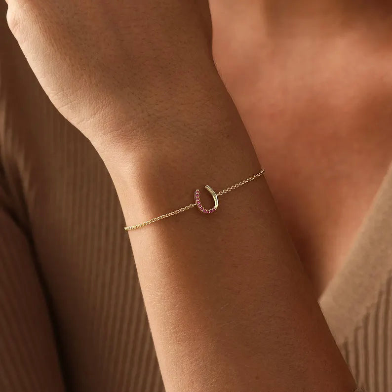 Horseshoe Chain Bracelet in Colour Stones