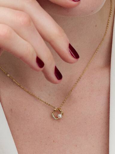 Pearl Geometric Frame Pendant