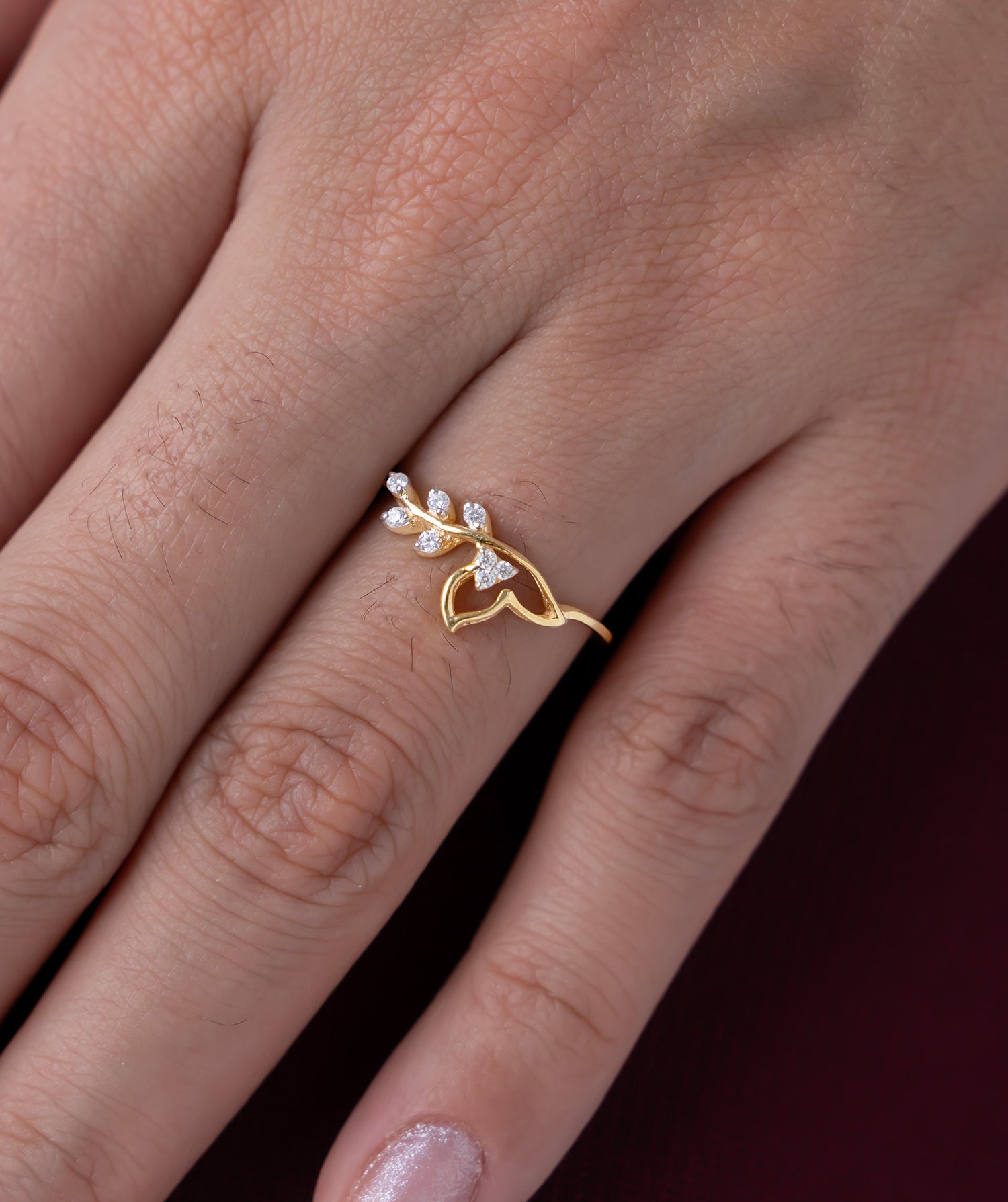 Fashionable Leaf Style Ring