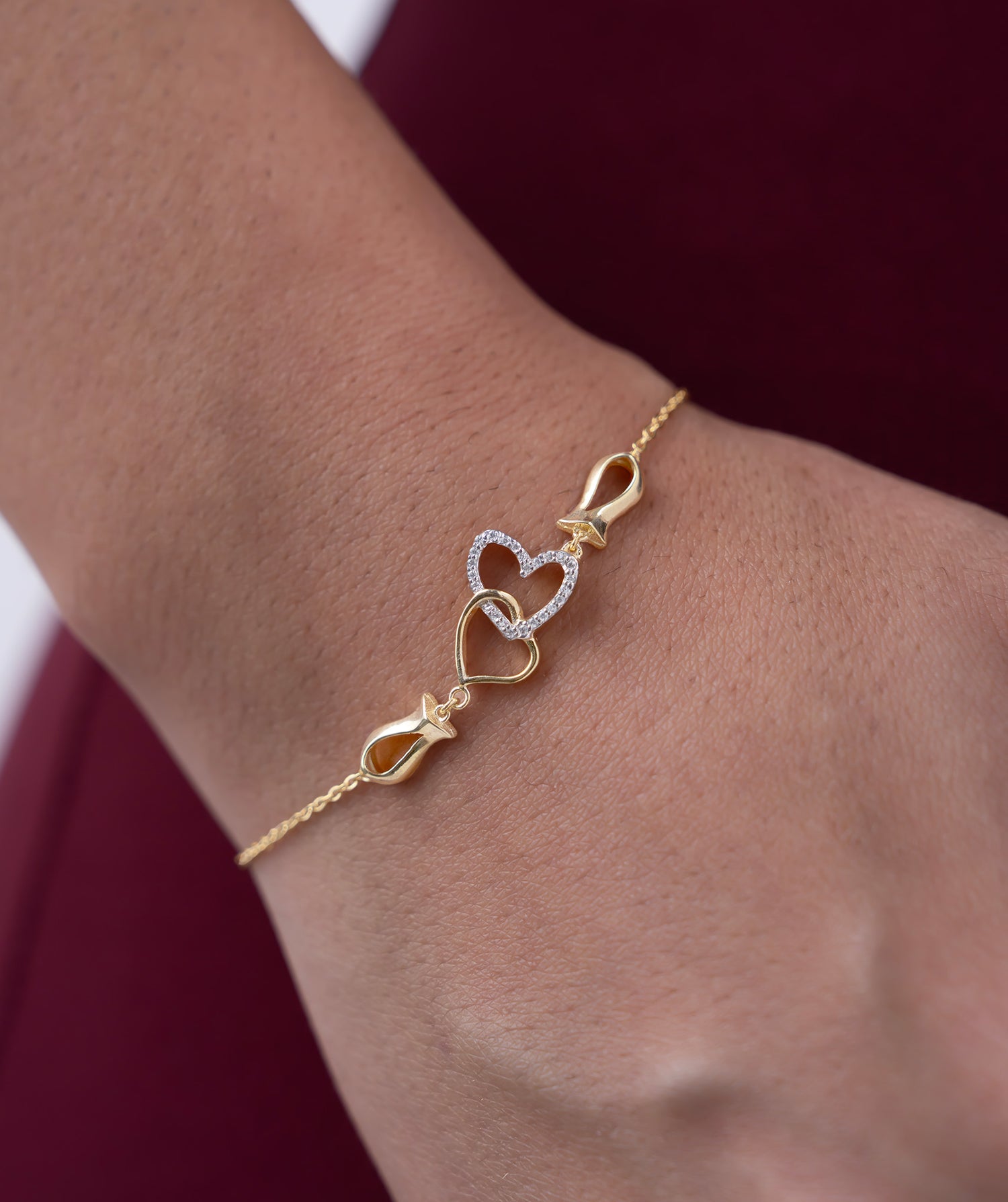 Heart Linked Charm Bracelet - KYMEE