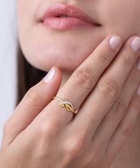 Mini Knot Pave Ring