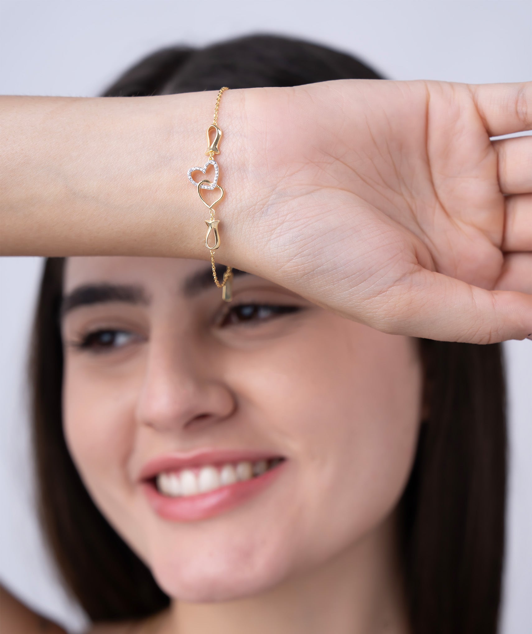 Heart Linked Charm Bracelet - KYMEE
