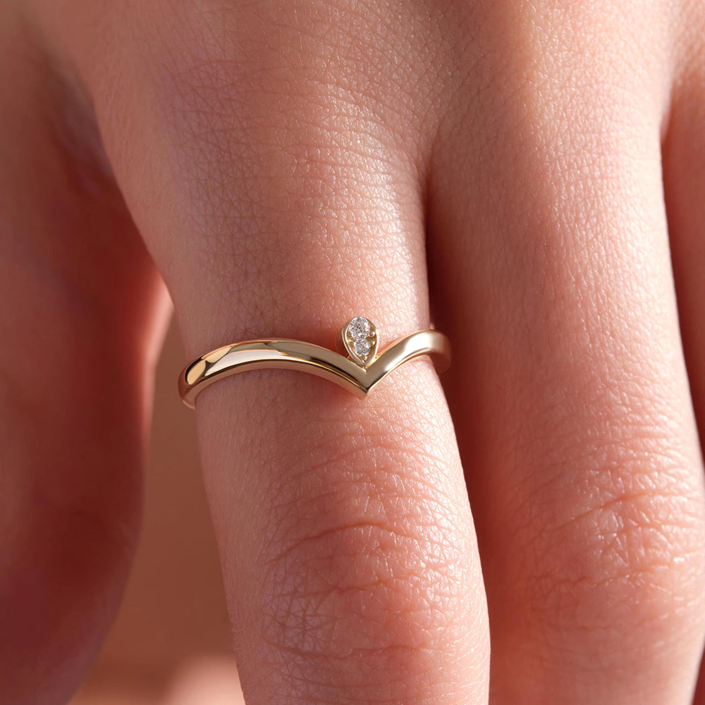 Crown Tip Wishbone Ring