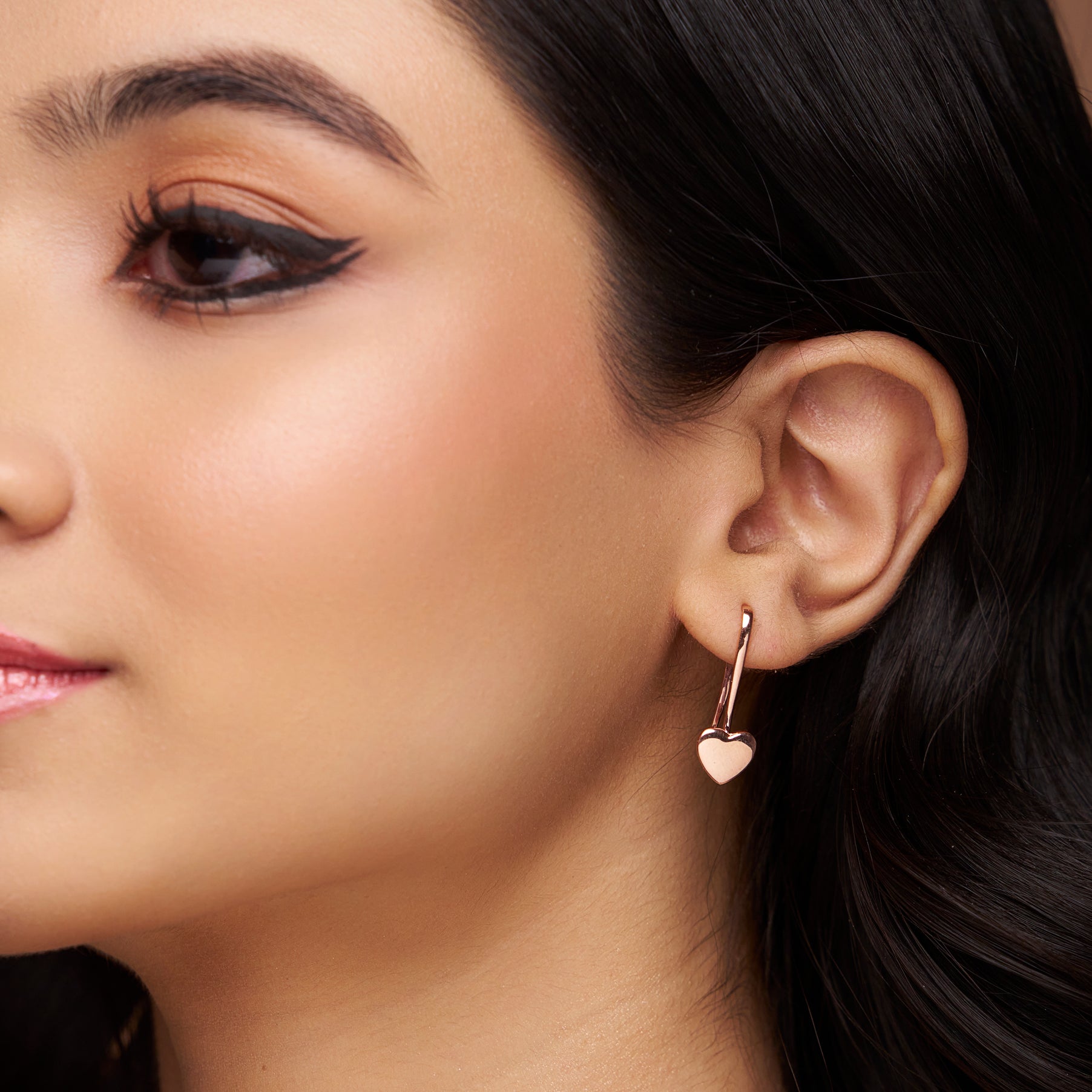 Heart-Shaped Dangle Earring