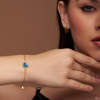 Elegant Floral Charm Bracelet - KYMEE