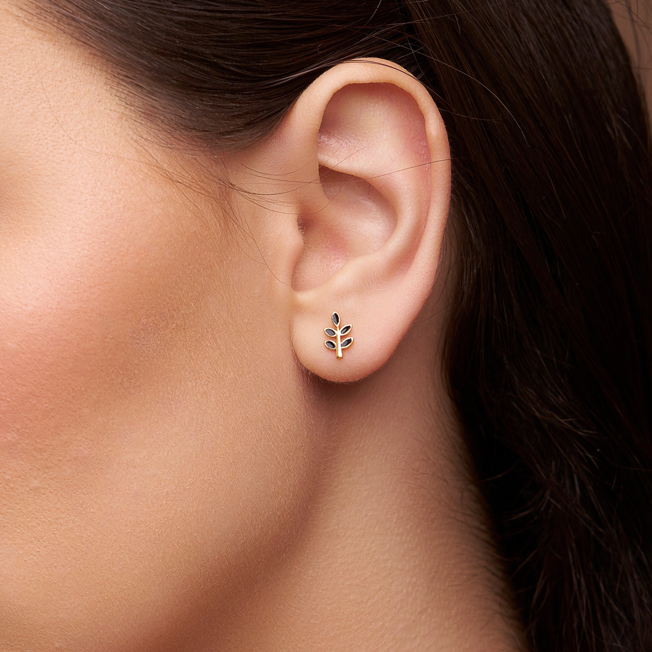 Leaf Style Enamel Stud - KYMEE