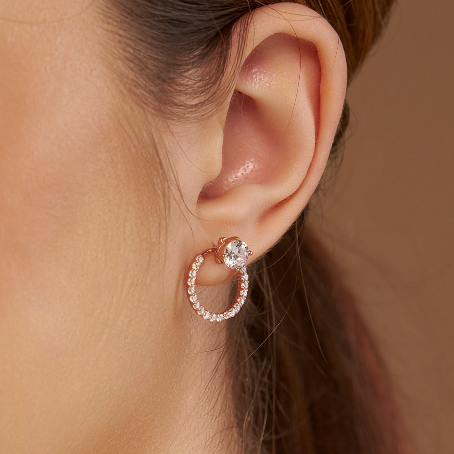 Circular Halo Diamond Earring