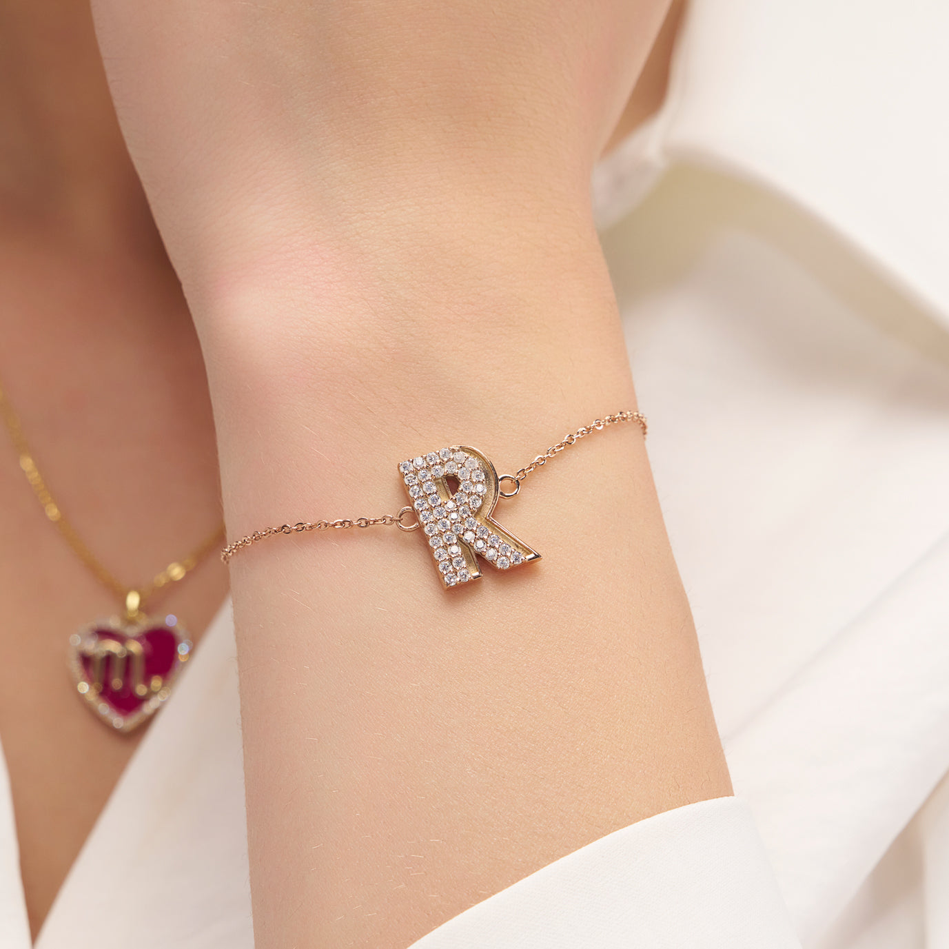 The Round Diamond 'R' Bracelet