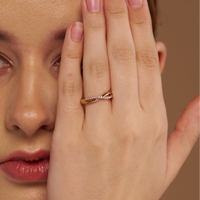Moissanite Infinity Twist Crossover Band Ring