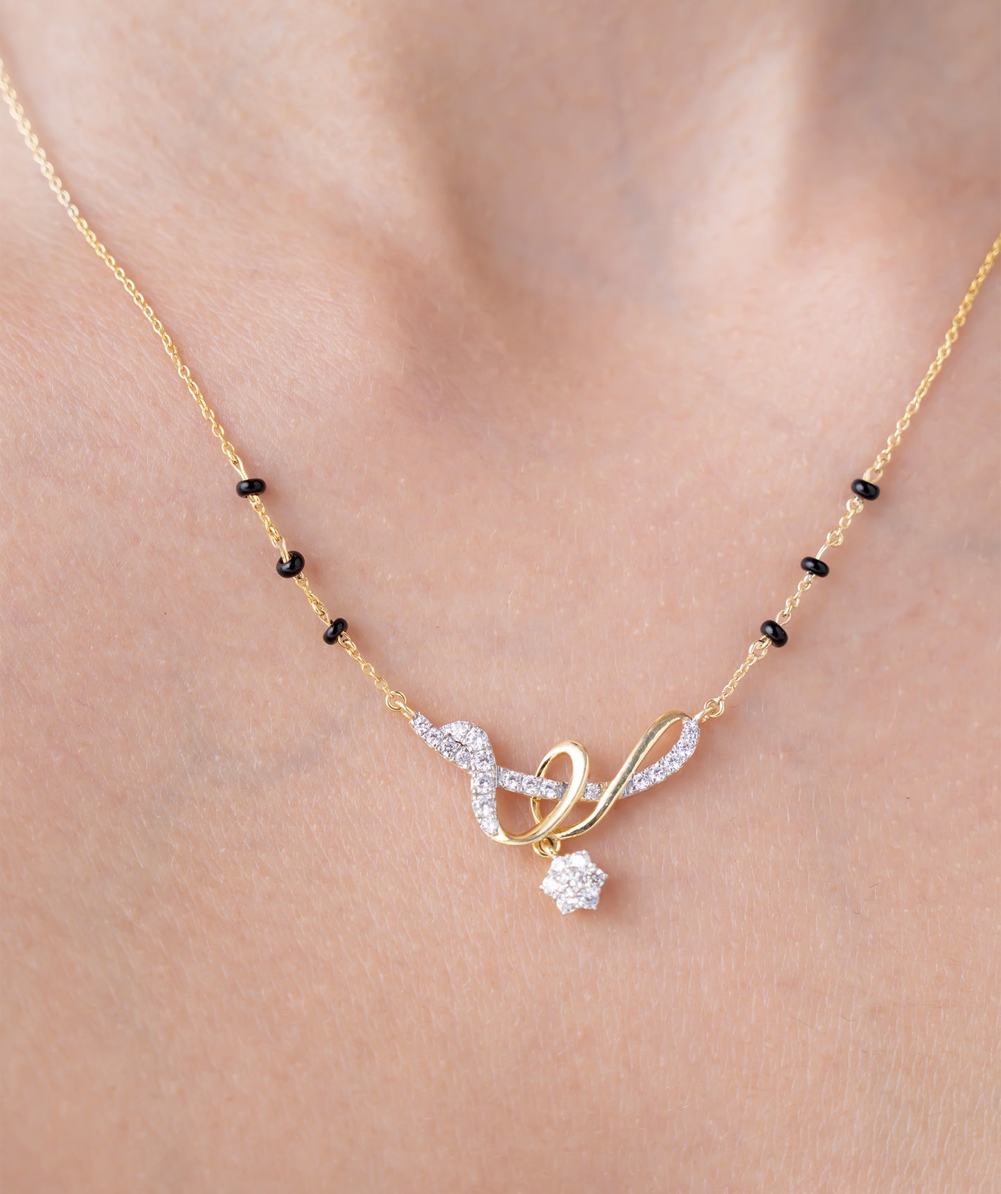 Dancing Swirl Mangalsutra