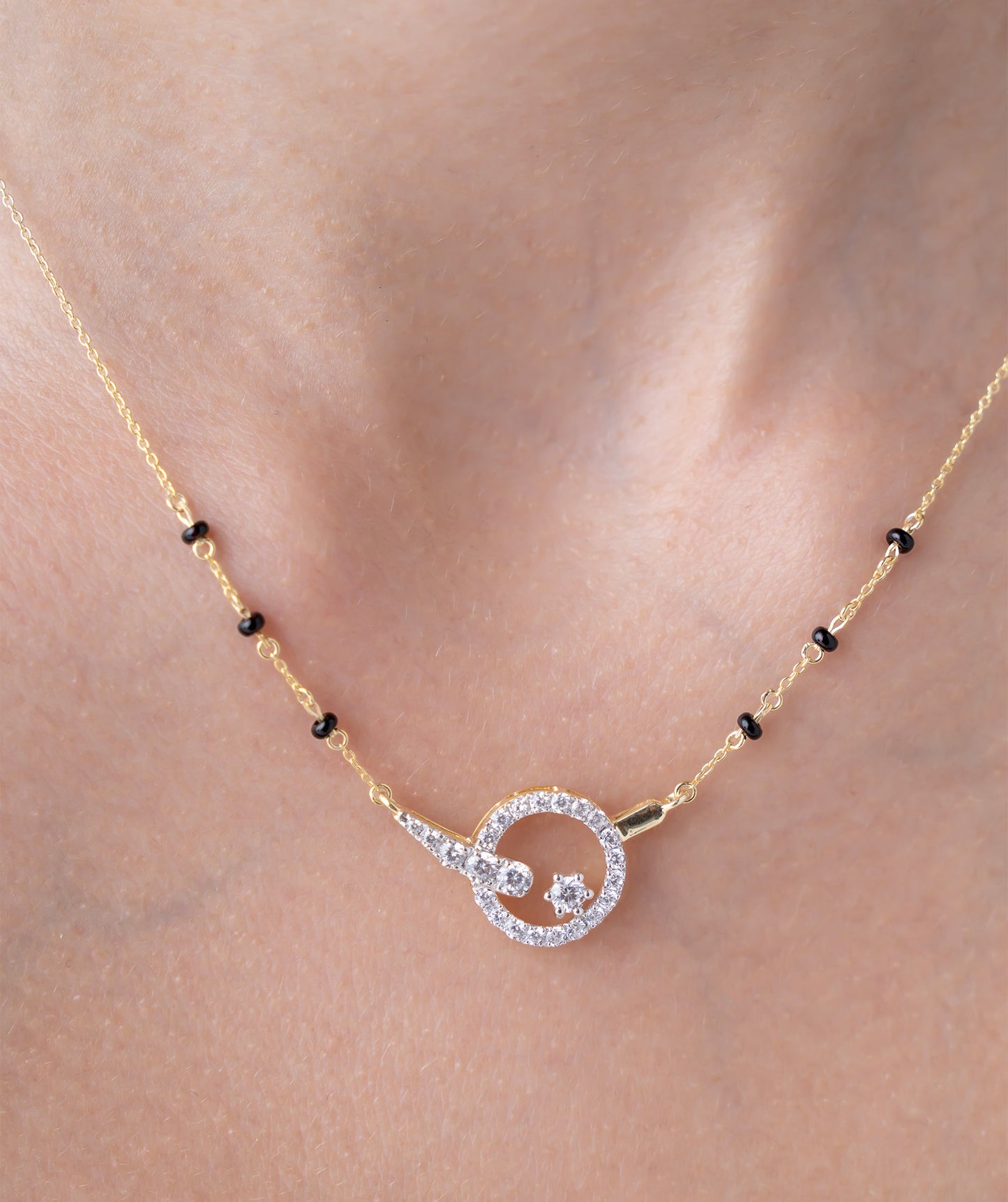 Delicate Circle Charm Mangalsutra