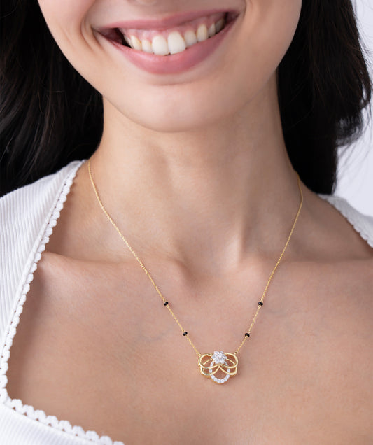 Interlocking Loops Floral Moissanite Mangalsutra Necklace