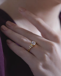 Round Solitaire Scattered Cluster Ring