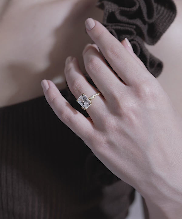 Radiant Twist Ring