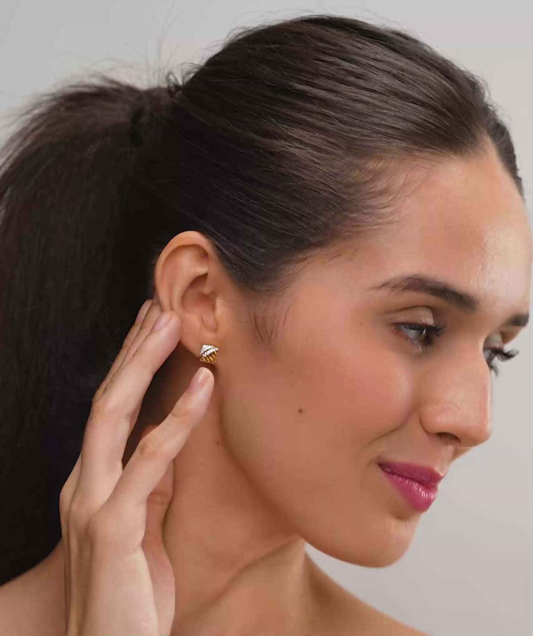 Radiance Textured Studs