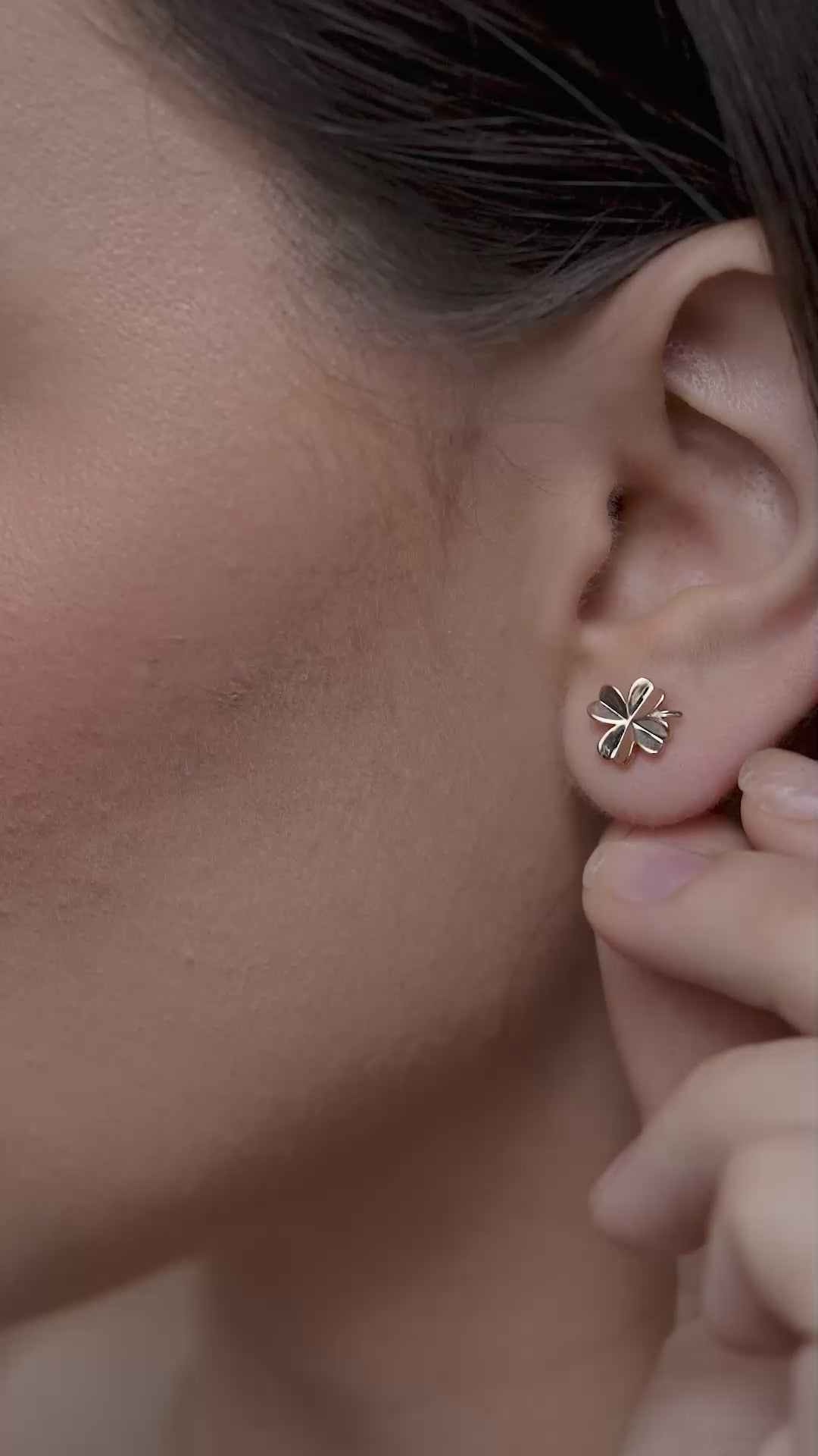 Flower Style Stud Earring