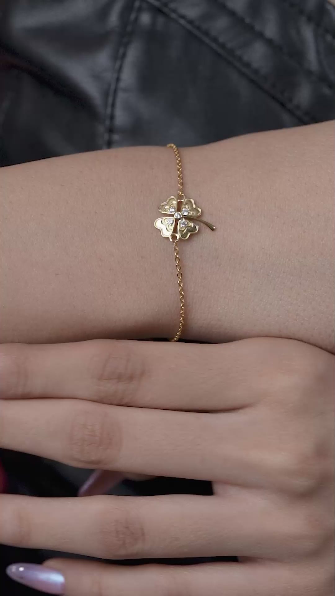Heart Style Flower Charm Bracelet